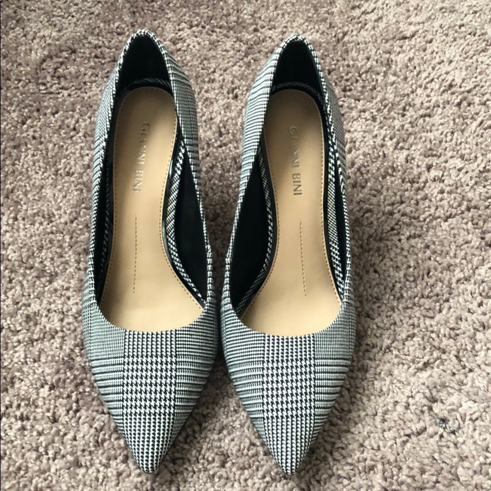 Black and white pumps